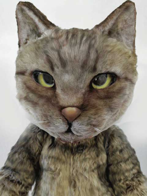 リアルなネコ 着ぐるみ 製作